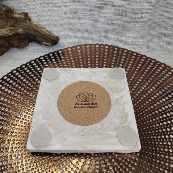 Plateau Carré en Jesmonite pour Bijoux et Pierres Naturelles – Image 4