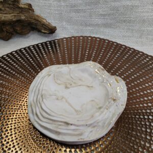 Vide-Poche Rond Dentelé en Jesmonite marbré beige feuille d'or